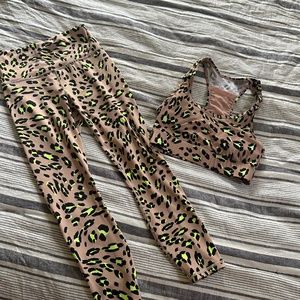 Fabletics Neon cheetah set